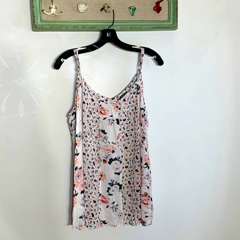 Torrid floral flowing loose fit tank top shirt plus size 1x white pink